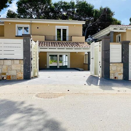 Nuova Residenza Dei 7 Pini A Pochi Passi Dal Mare Apartment ปอร์โตปีโน ภายนอก รูปภาพ
