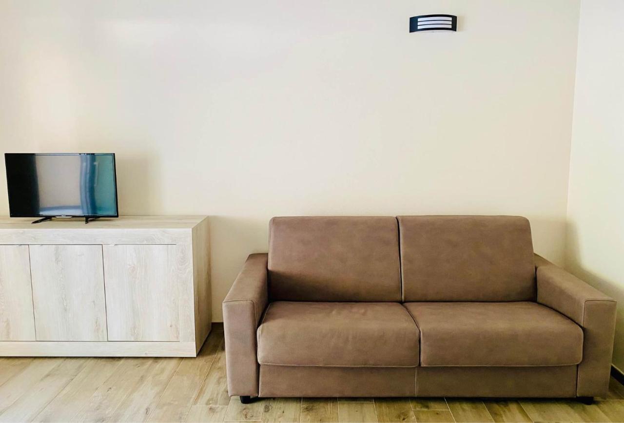 Nuova Residenza Dei 7 Pini A Pochi Passi Dal Mare Apartment ปอร์โตปีโน ภายนอก รูปภาพ