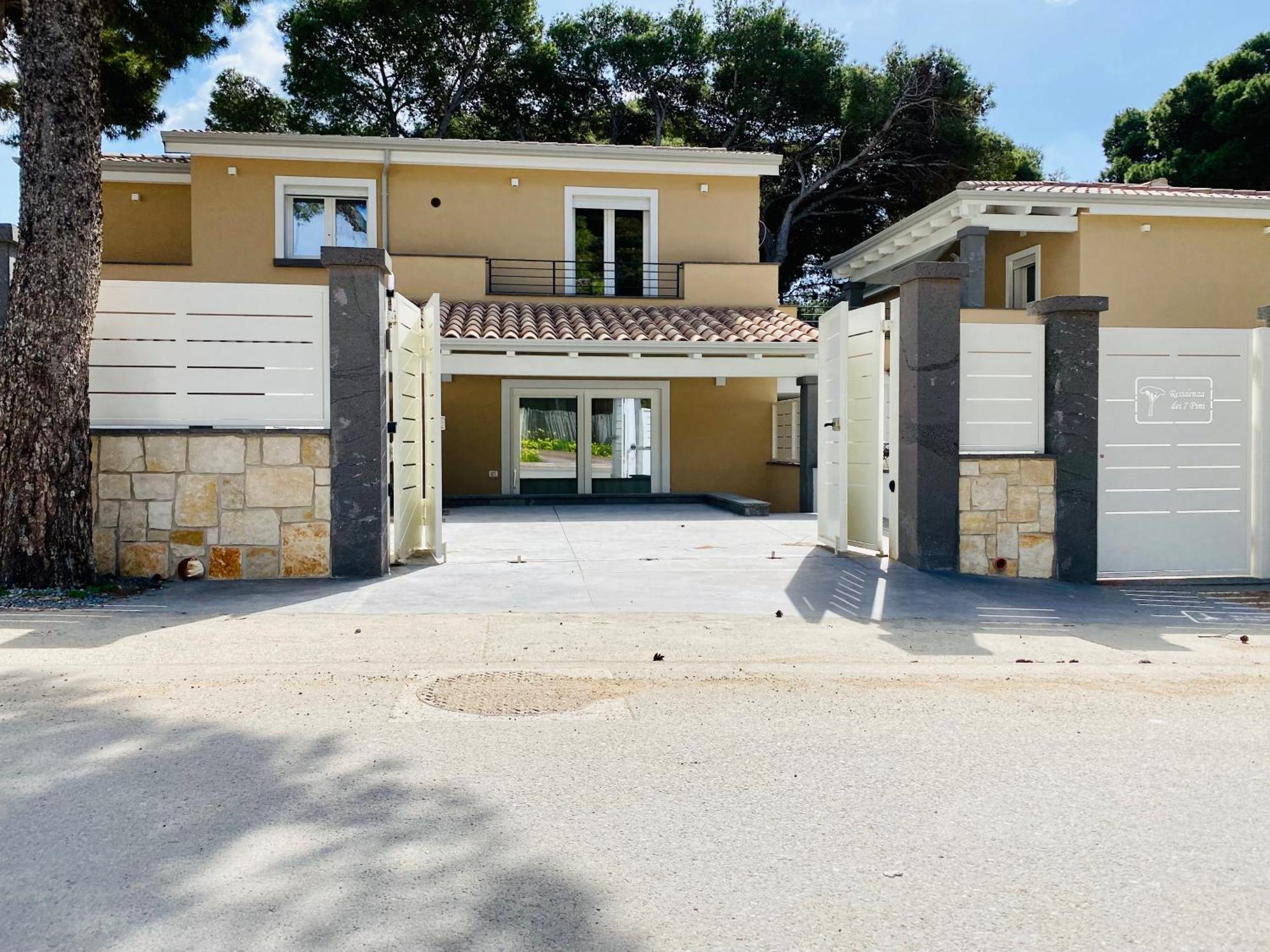 Nuova Residenza Dei 7 Pini A Pochi Passi Dal Mare Apartment ปอร์โตปีโน ภายนอก รูปภาพ